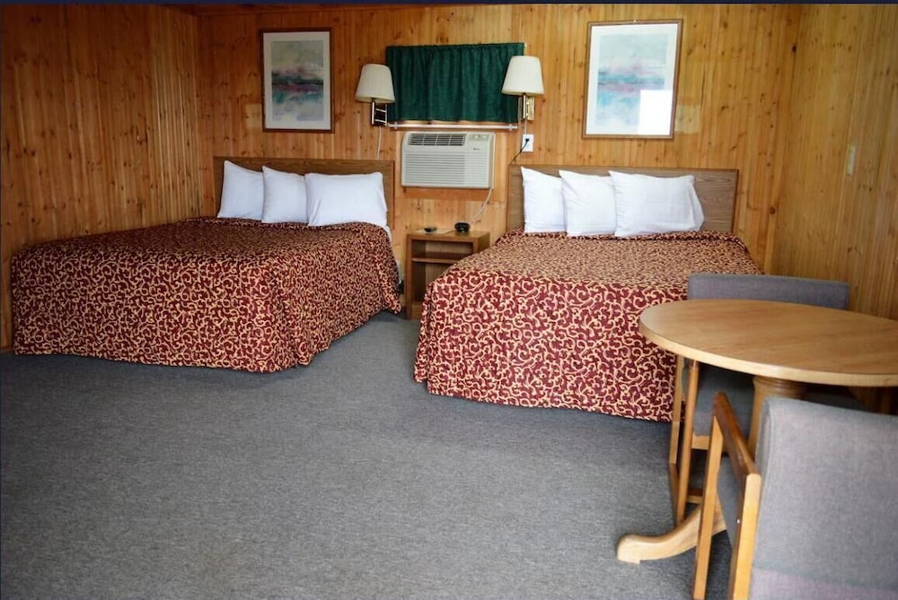 green acre motel by oyo near rush county airport