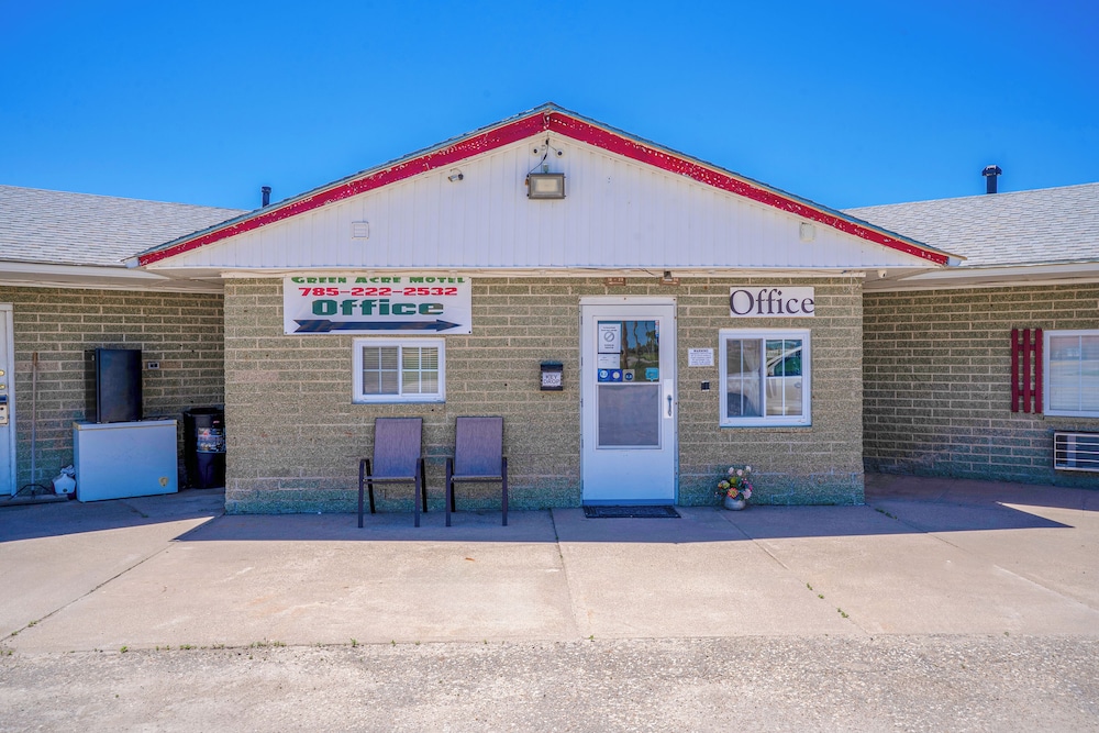 green acre motel by oyo near rush county airport