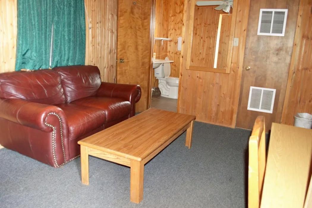 green acre motel by oyo near rush county airport