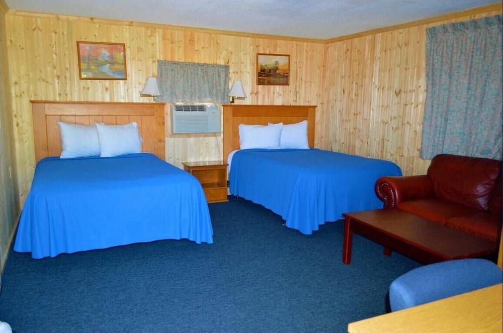 green acre motel by oyo near rush county airport