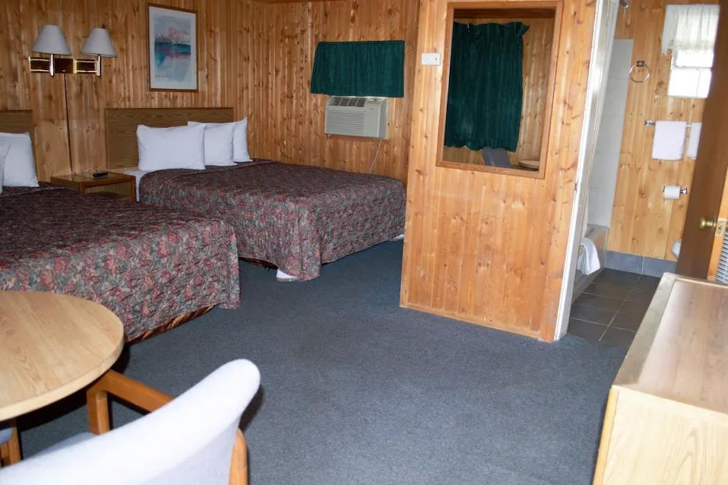 green acre motel by oyo near rush county airport