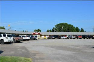 green acre motel by oyo near rush county airport