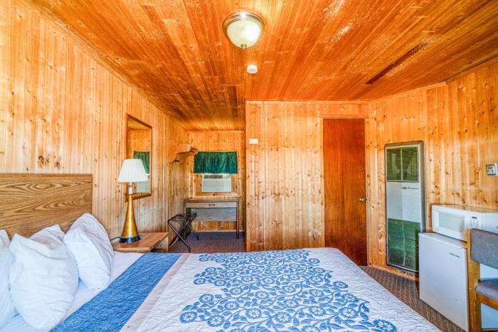 green acre motel by oyo near rush county airport