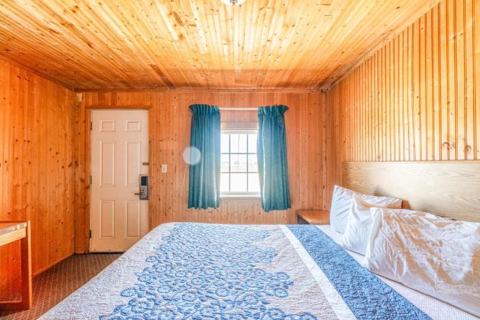 green acre motel by oyo near rush county airport