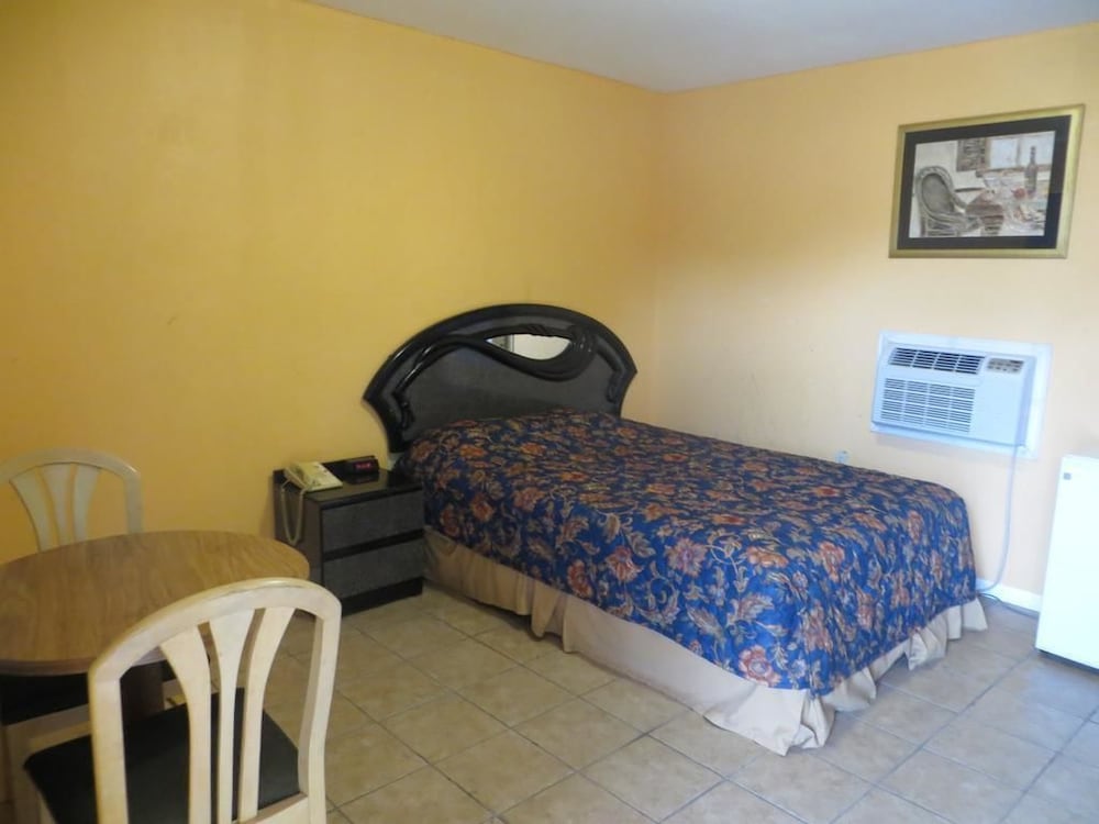 travel inn and suites