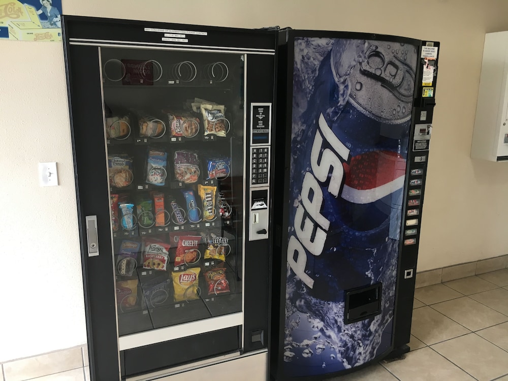 travelodge by wyndham harbor city