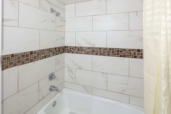 Travelodge By Wyndham Harbor City,Harbor City>>Harbor,2 star