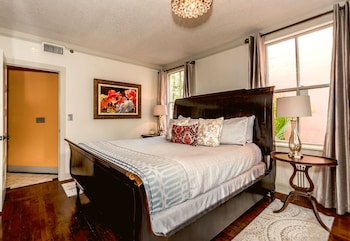44 spanish street inn adults only
