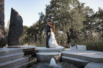 sheraton redding hotel at the sundial bridge