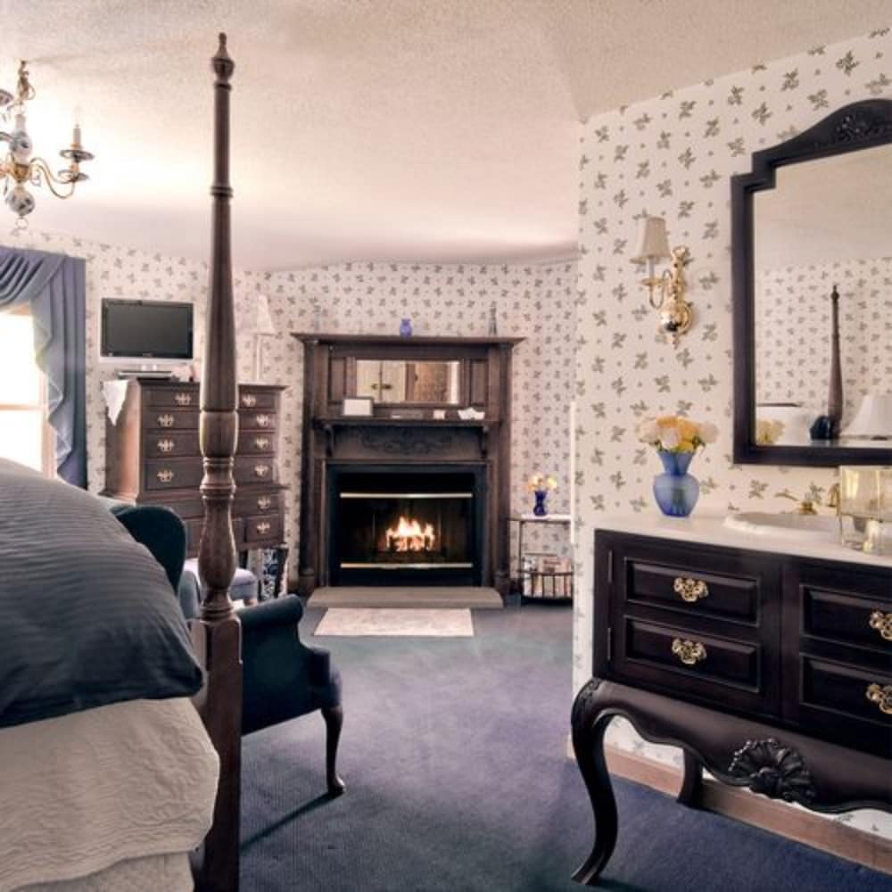 inn at ellis river