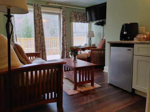 inn at ellis river