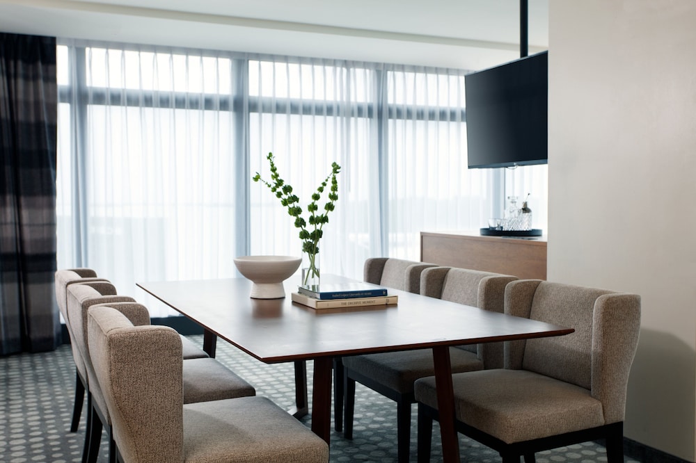 kimpton overland hotel atlanta airport by ihg