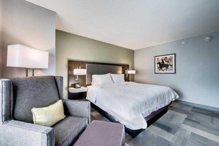 hampton inn and suites fort worth downtown