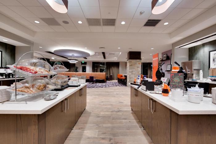 hampton inn and suites fort worth downtown