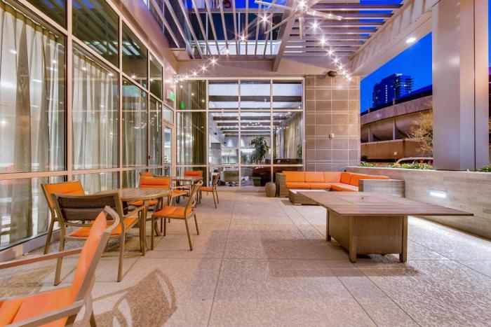 hampton inn and suites fort worth downtown