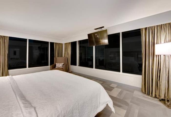 hampton inn and suites fort worth downtown