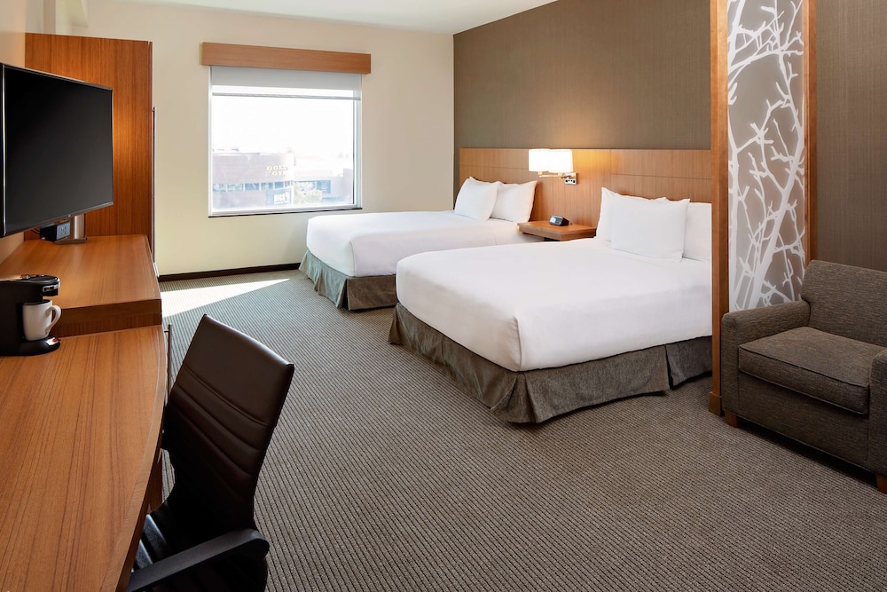 hyatt place glendale los angeles