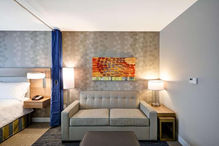home2 suites by hilton jackson mi