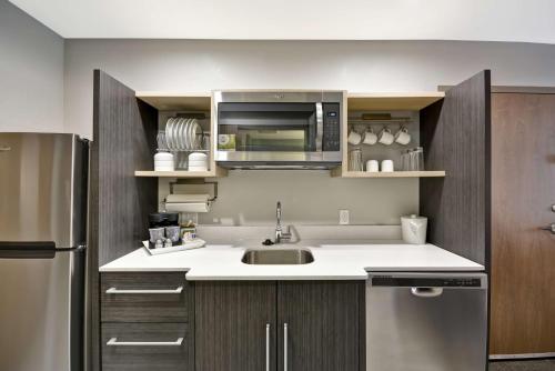 home2 suites by hilton jackson mi