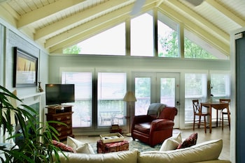 beaver lake cottages
