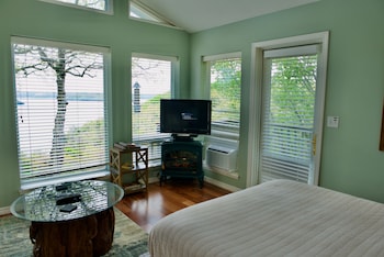 beaver lake cottages