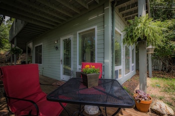 beaver lake cottages