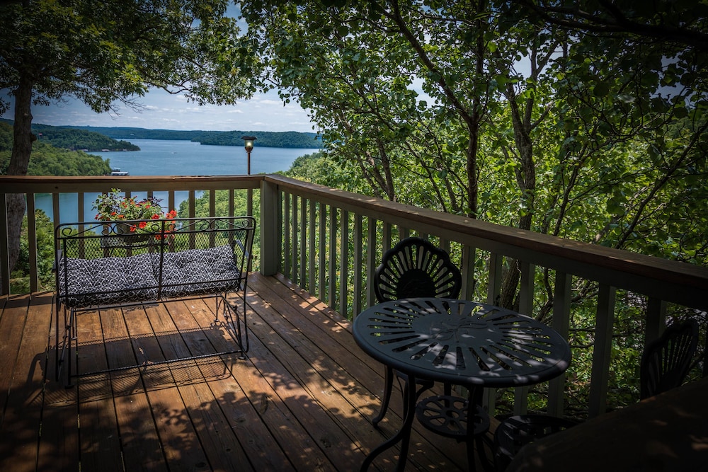 beaver lake cottages