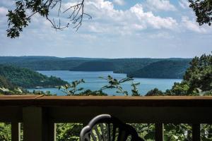 Beaver Lake Cottages,Eureka Springs>>Cedar Township,4 star