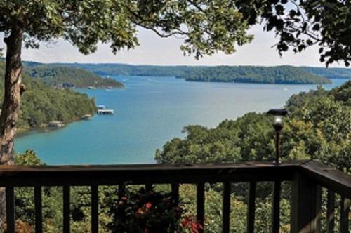 beaver lake cottages
