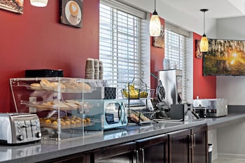 paris inn and suites