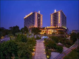Venus Royal Hotel,In Bao'an (Shajing),4 star