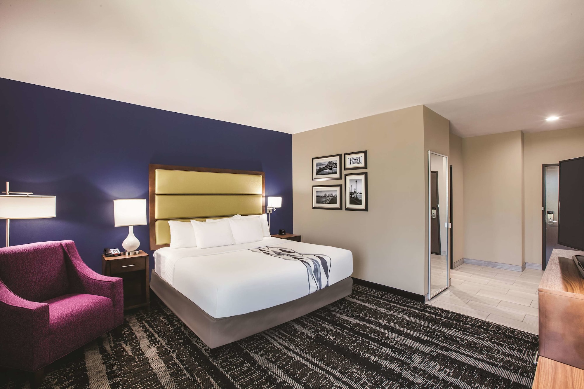 La Quinta Inn & Suites Baton Rouge - Port Allen,Port Allen>>Baton Rouge,3 star
