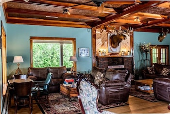 The Long View Lodge,Hamilton>>Big Moose,2 star