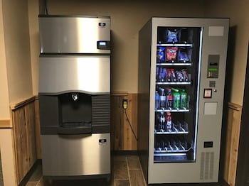 woodside dells hotel and suites