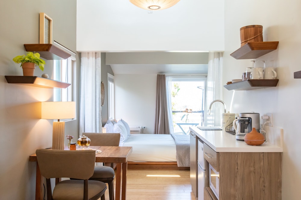 inn at moonlight beach