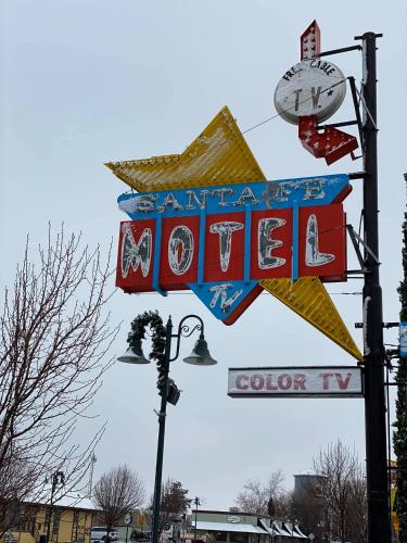 Santa Fe Motel,Tehachapi>>Mojave,2 star