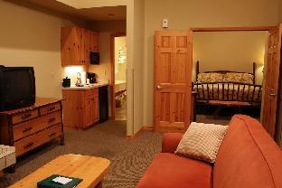 mountain lake lodge