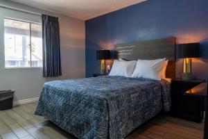 Pala Motel,Los Angeles County>>Los Angeles,3 star