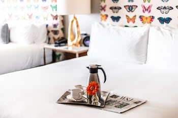 hotel zaza houston memorial city