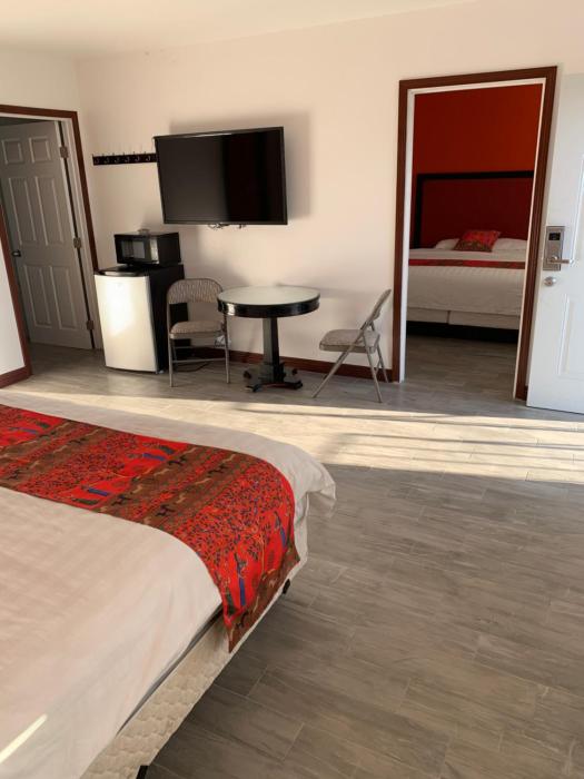 norwalk inn and suites