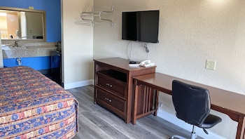 express inn newport news