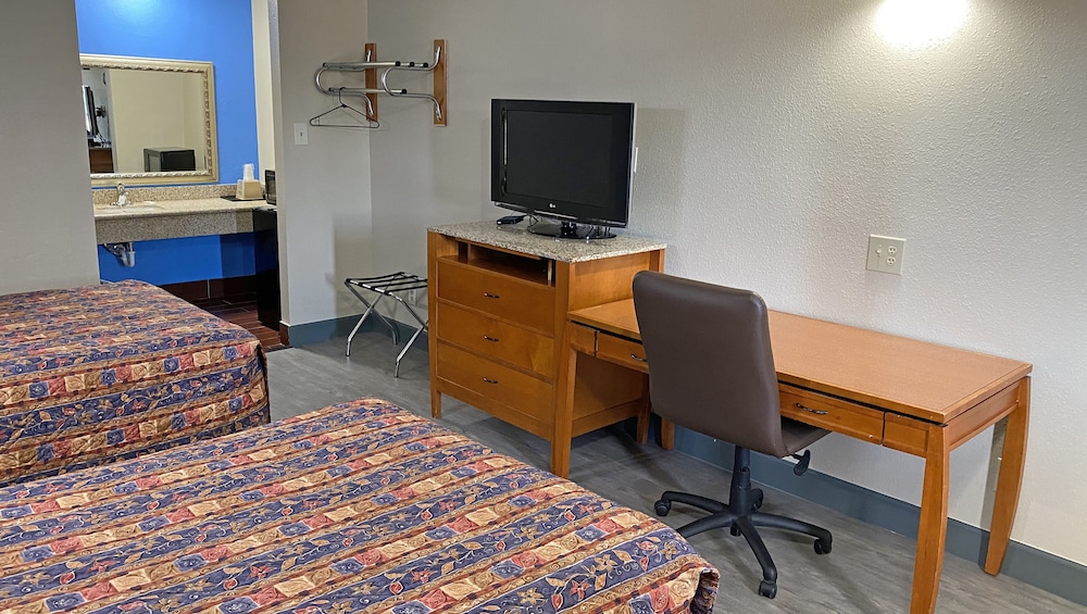 express inn newport news