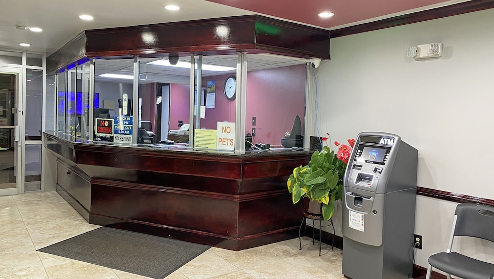 express inn newport news