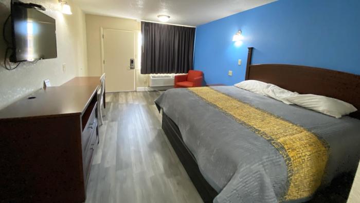 express inn newport news