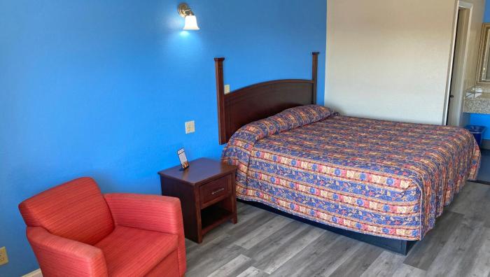 express inn newport news