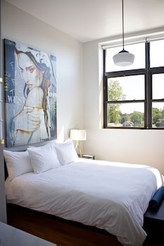 hotel grinnell ascend hotel collection