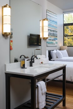 hotel grinnell ascend hotel collection