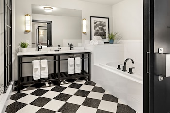 hotel grinnell ascend hotel collection