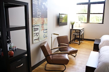 hotel grinnell ascend hotel collection