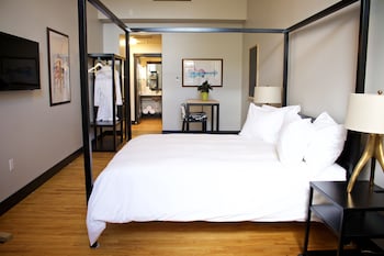 hotel grinnell ascend hotel collection